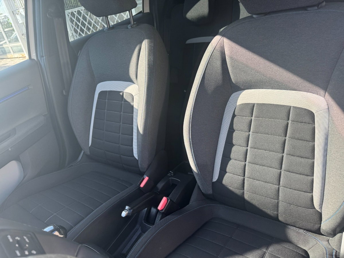 Citroen C3 1.2 turbo Max 100cv s&s (18)