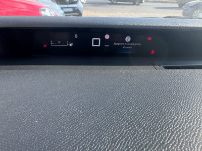 Citroen C3 1.2 turbo Max 100cv s&s (8)