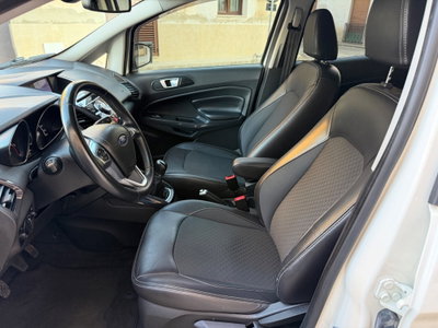 Ford EcoSport 1.5 TDCi 95 CV Titanium S (11)