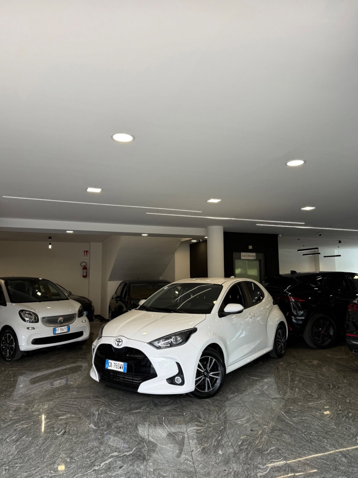 Toyota Yaris 1.0 5 porte Active
