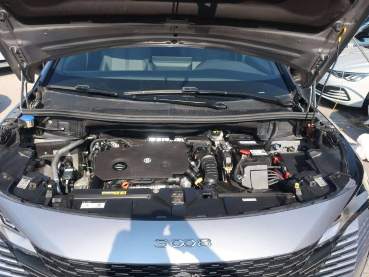 Peugeot 3008 BlueHDi 130 S&S EAT8 Allure Pack (12)