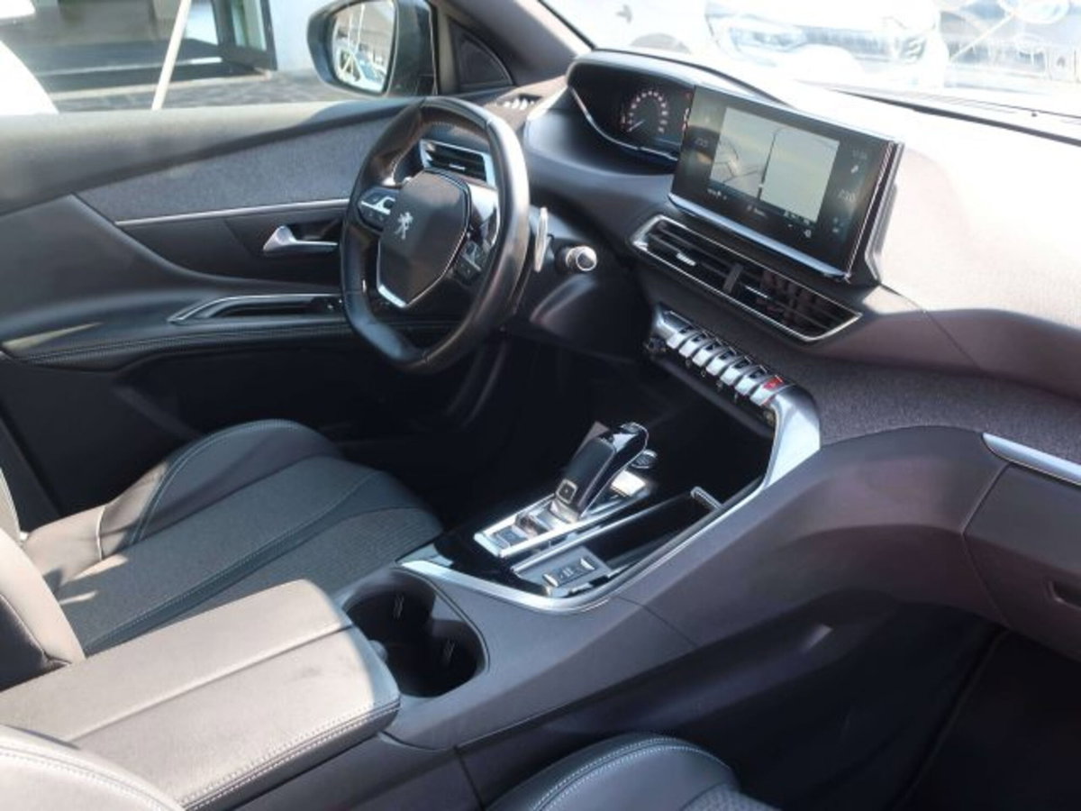 Peugeot 3008 BlueHDi 130 S&S EAT8 Allure Pack (9)