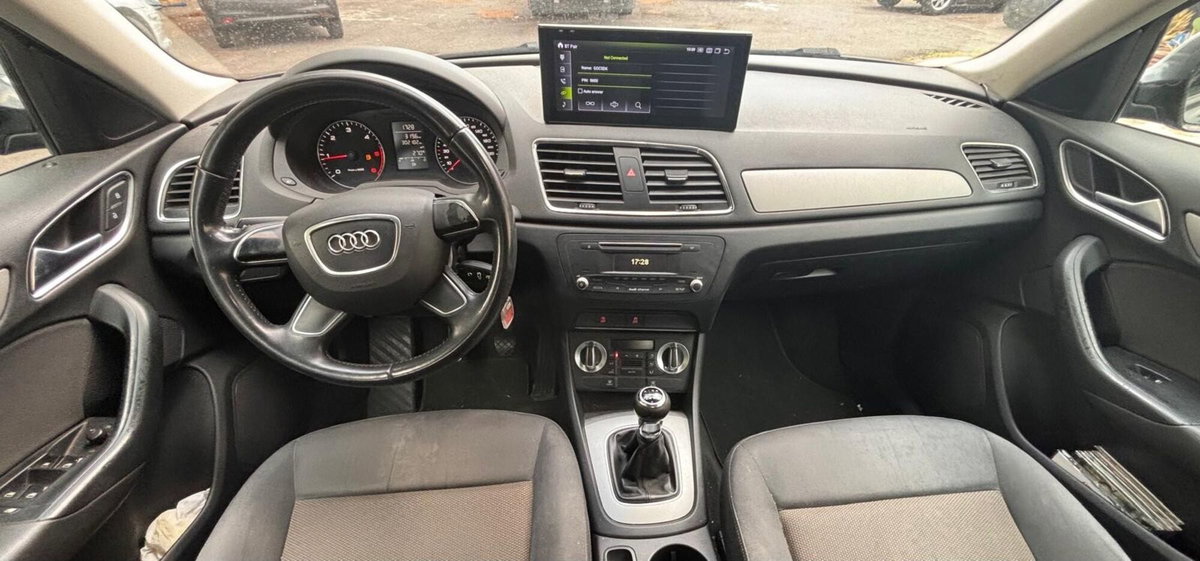 Audi Q3 2.0 TDI Business (10)