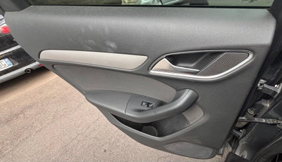 Audi Q3 2.0 TDI Business (11)