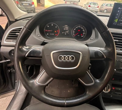 Audi Q3 2.0 TDI Business (14)