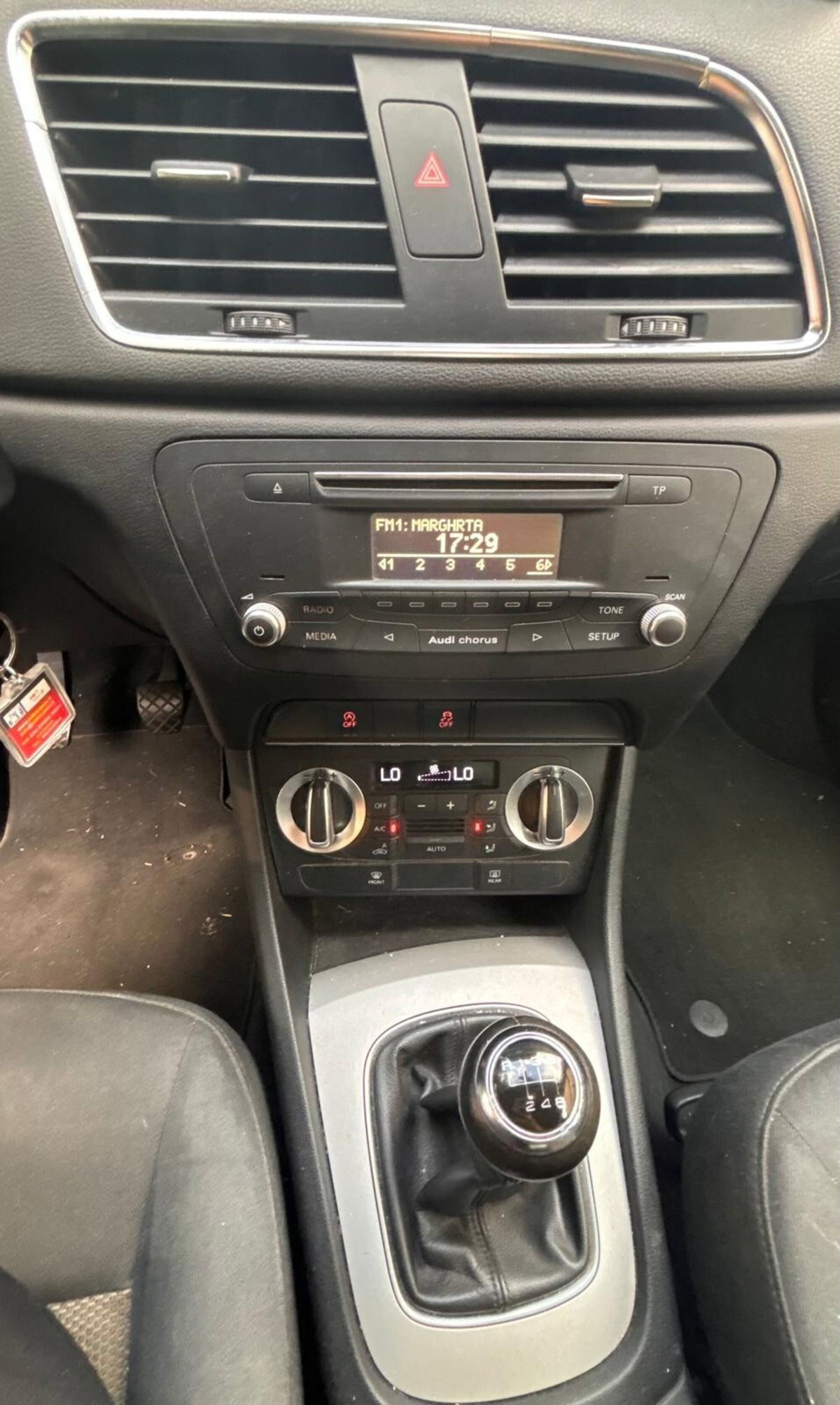 Audi Q3 2.0 TDI Business (15)