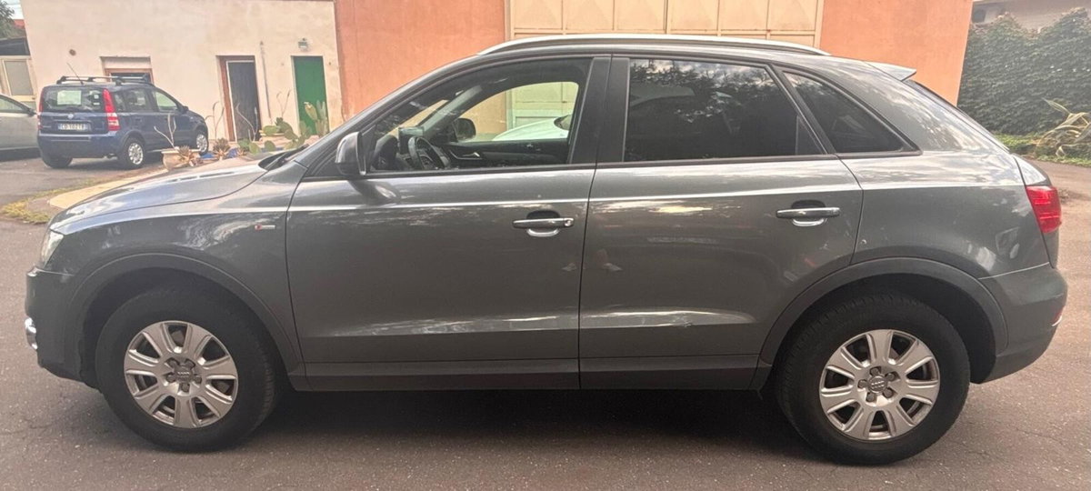 Audi Q3 2.0 TDI Business (6)