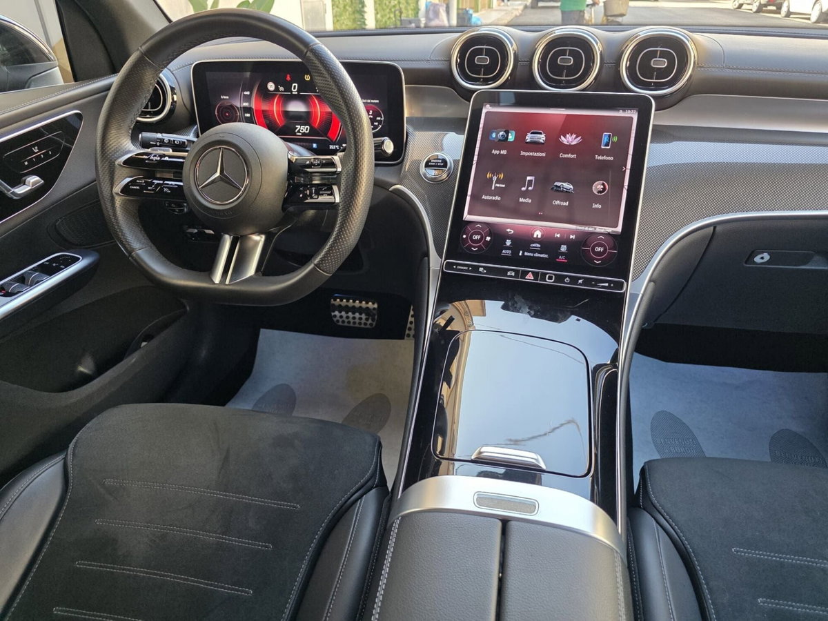Mercedes-Benz GLC 220 d 4Matic Mild Hybrid AMG Advanced Plus (10)