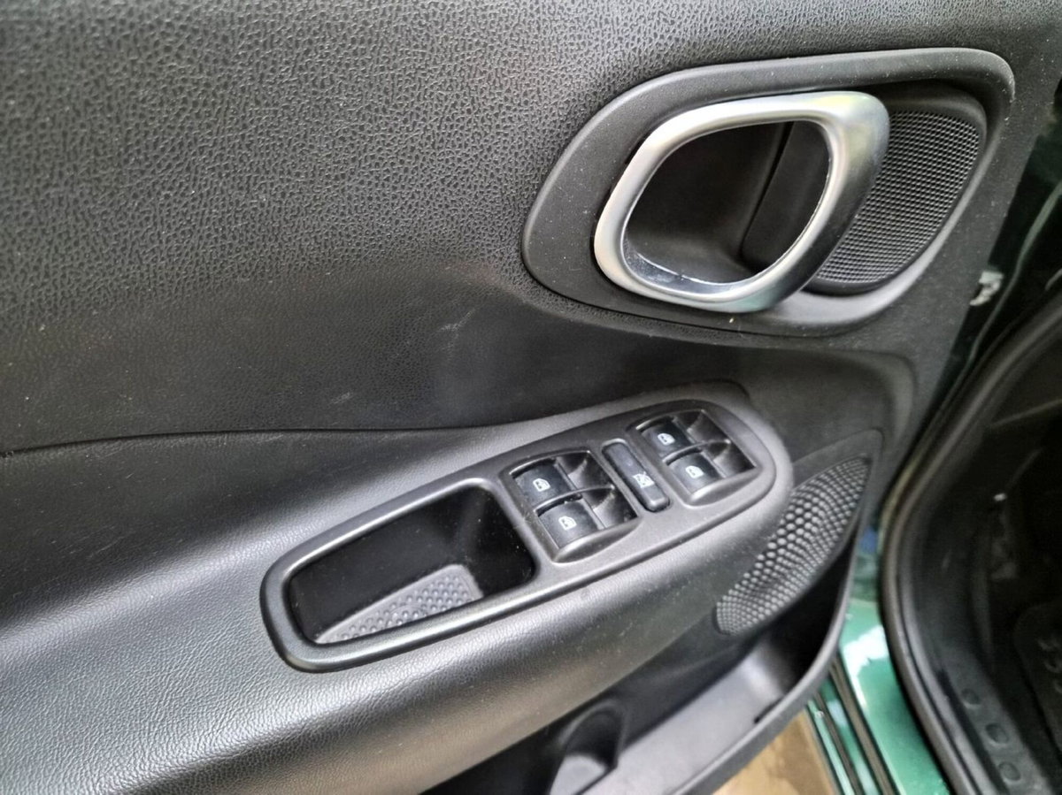 Fiat 500L 1.4 95 CV Lounge (13)