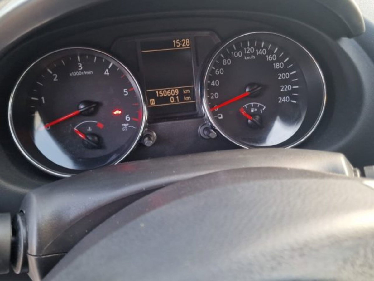 Nissan Qashqai 1.5 dCi DPF Acenta (11)