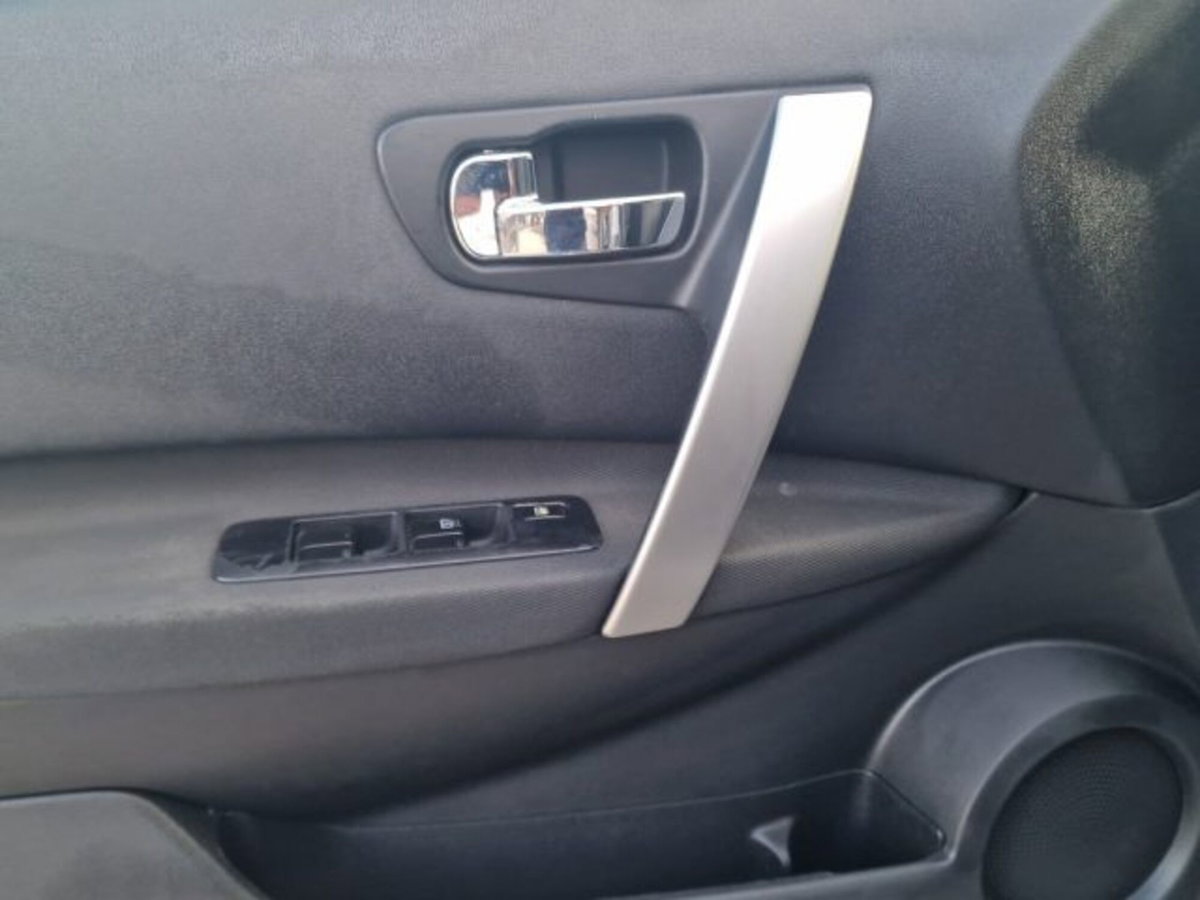Nissan Qashqai 1.5 dCi DPF Acenta (12)