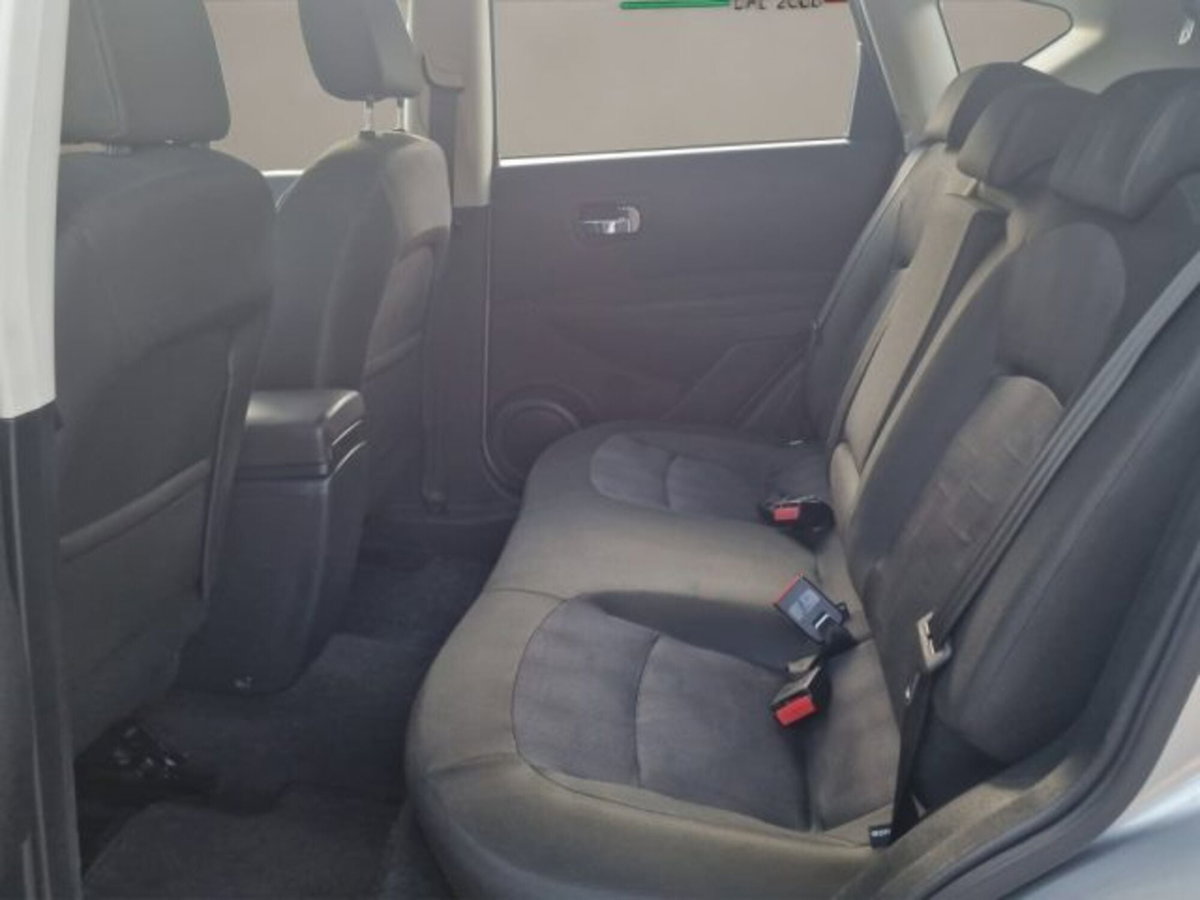 Nissan Qashqai 1.5 dCi DPF Acenta (13)