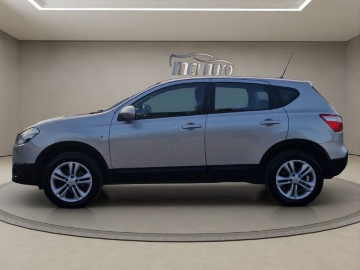 Nissan Qashqai 1.5 dCi DPF Acenta (2)