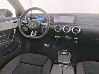 Mercedes-Benz Classe A Sedan 180 AMG Line Premium Plus auto (6)