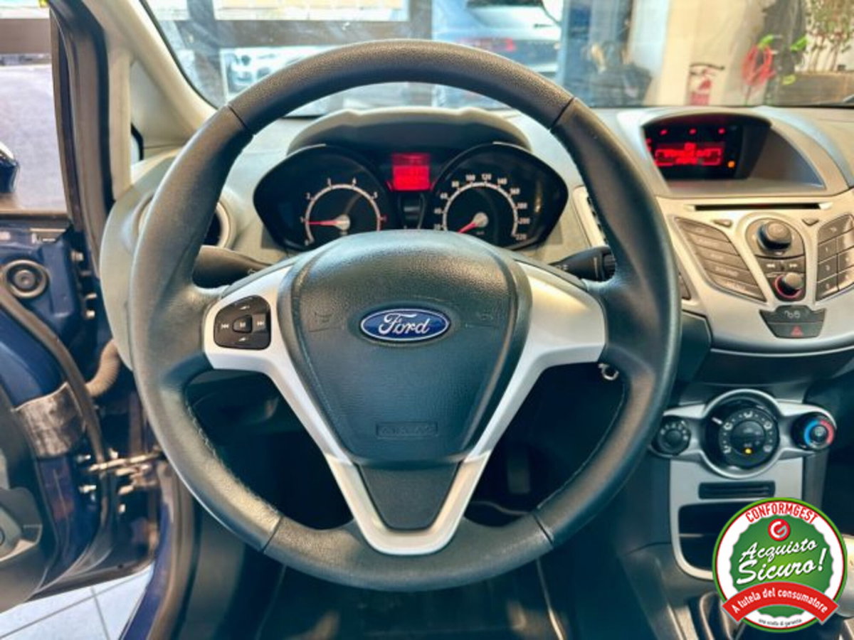 Ford Fiesta 1.2 82CV 3 porte Titanium (12)