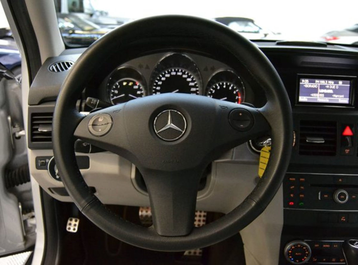 Mercedes-Benz GLK 280 4Matic (9)