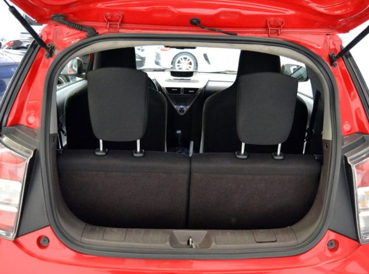 Toyota iQ 1.0 (8)