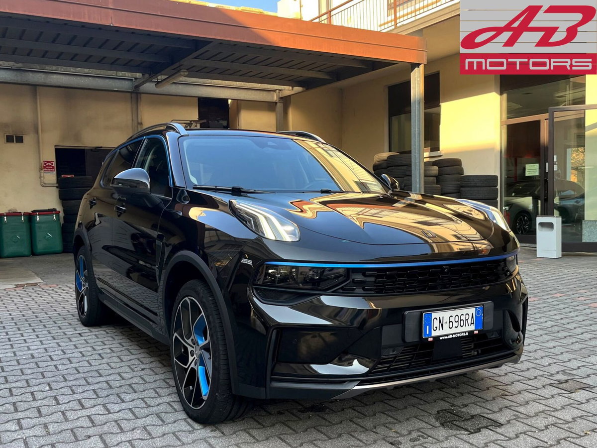 Lynk & Co 01 01 1.5 td phev (2)