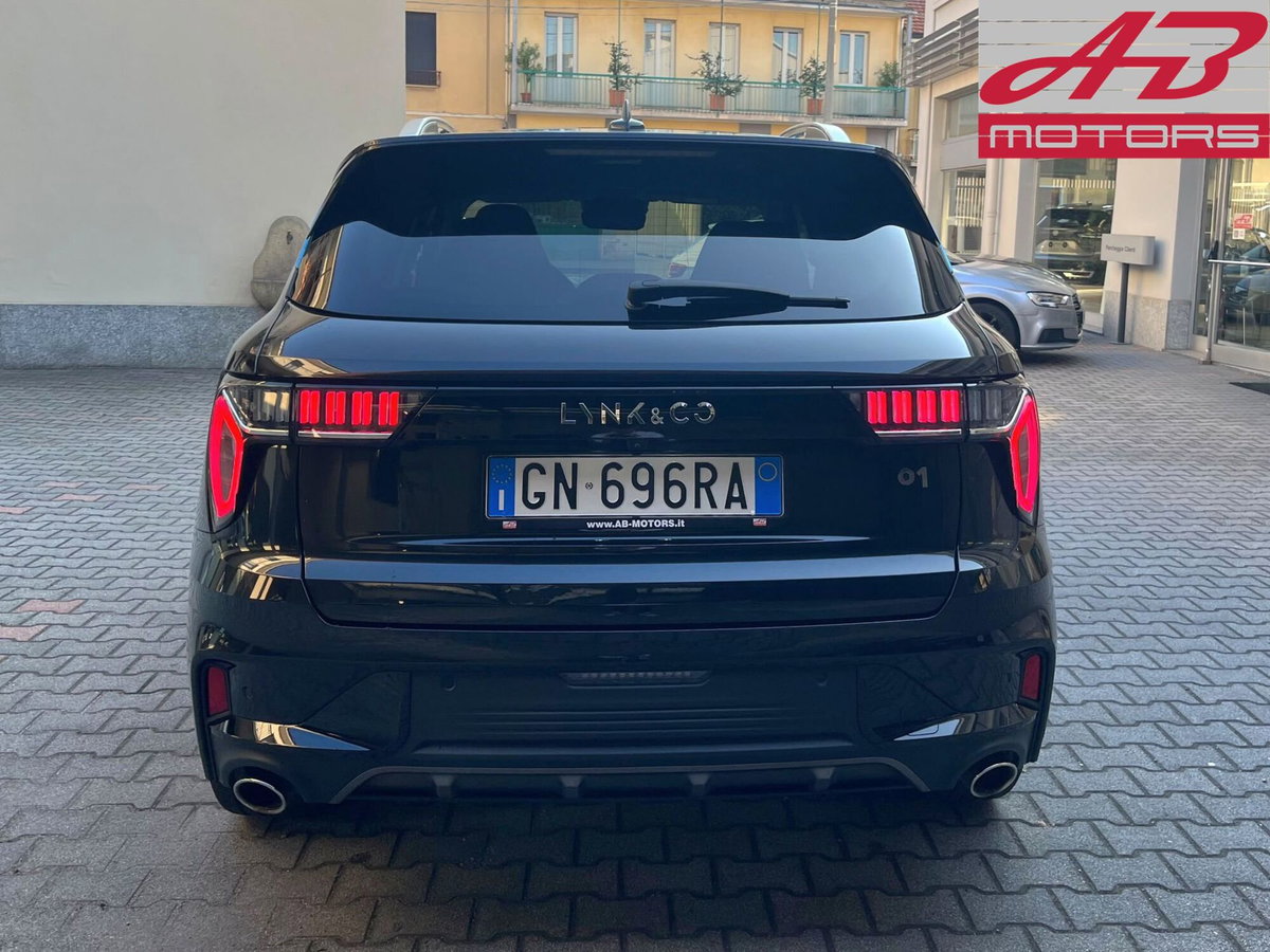 Lynk & Co 01 01 1.5 td phev (4)
