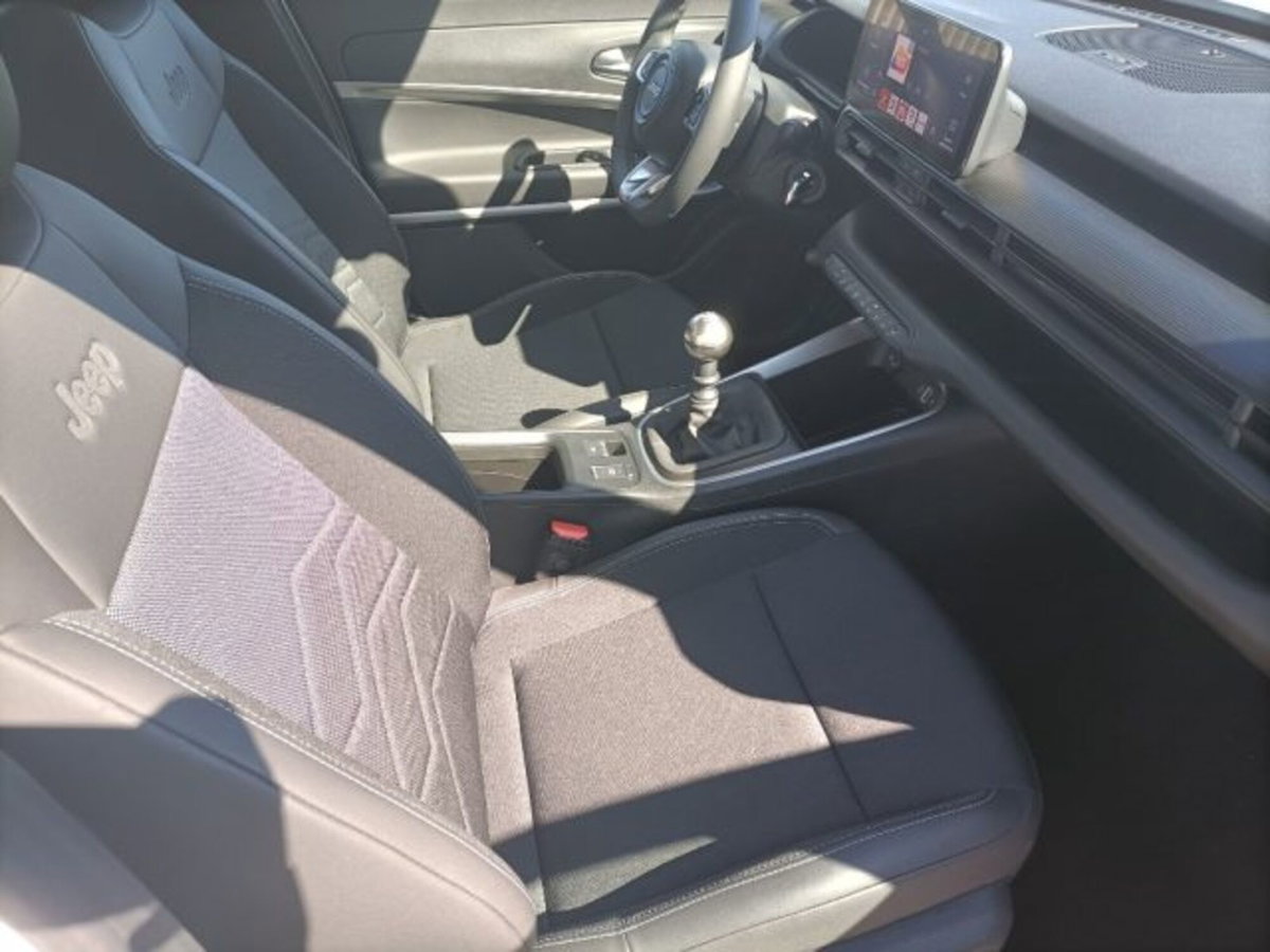Jeep Avenger 1.2 turbo Altitude fwd 100cv (4)