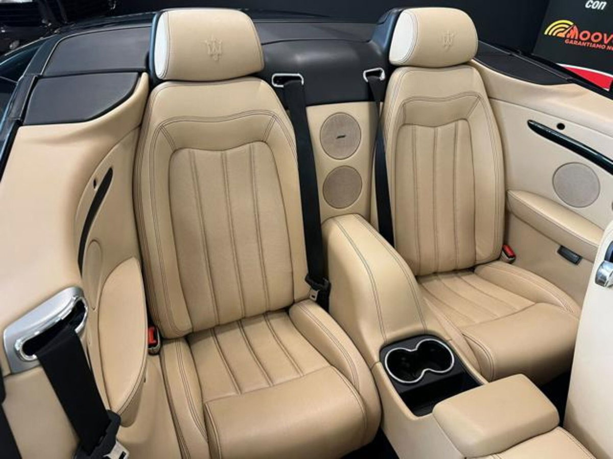 Maserati Grancabrio 4.7 V8 (18)