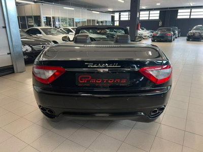 Maserati Grancabrio 4.7 V8 (4)
