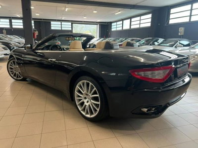 Maserati Grancabrio 4.7 V8 (5)