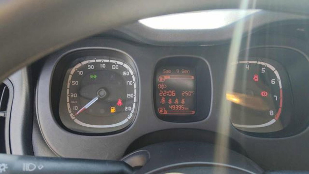 Fiat Panda 1.0 firefly hybrid s&s 70cv 5p.ti (6)