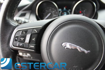 Jaguar E-Pace 2.0D 150 CV AWD aut. (8)