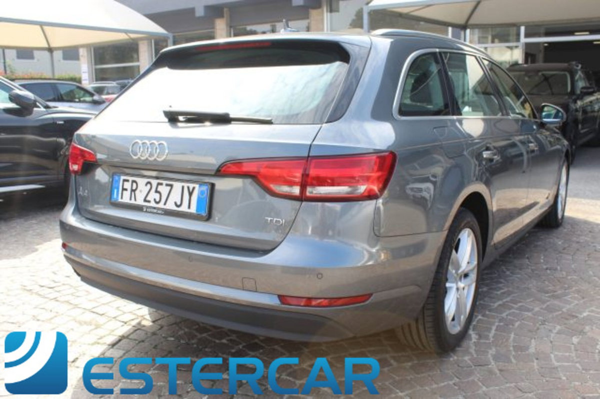 Audi A4 Avant 2.0 TDI 150 CV ultra S tronic Design (2)