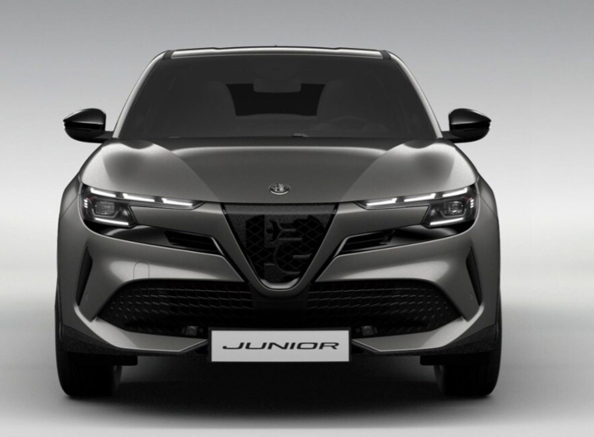 Alfa Romeo Junior 1.2 ibrida Q4 Intensa 145cv edct6