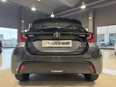 Toyota Yaris 1.0 5 porte Active (19)