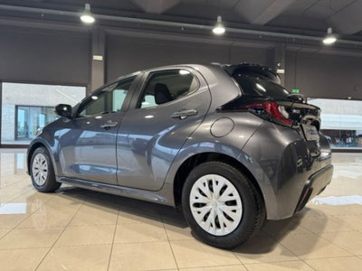 Toyota Yaris 1.0 5 porte Active (20)