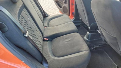 Fiat Punto 1.4 8V 5 porte Natural Power Young (12)