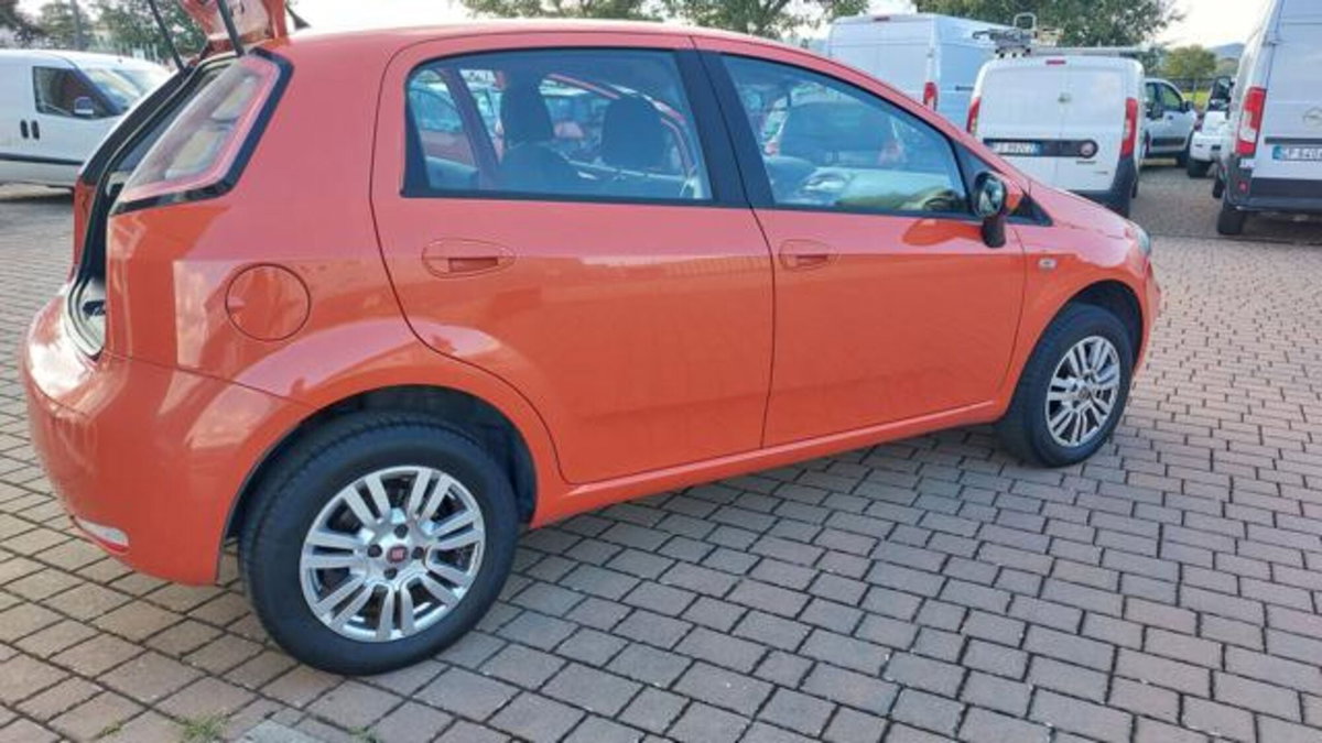 Fiat Punto 1.4 8V 5 porte Natural Power Young (17)
