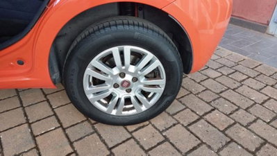Fiat Punto 1.4 8V 5 porte Natural Power Young (20)