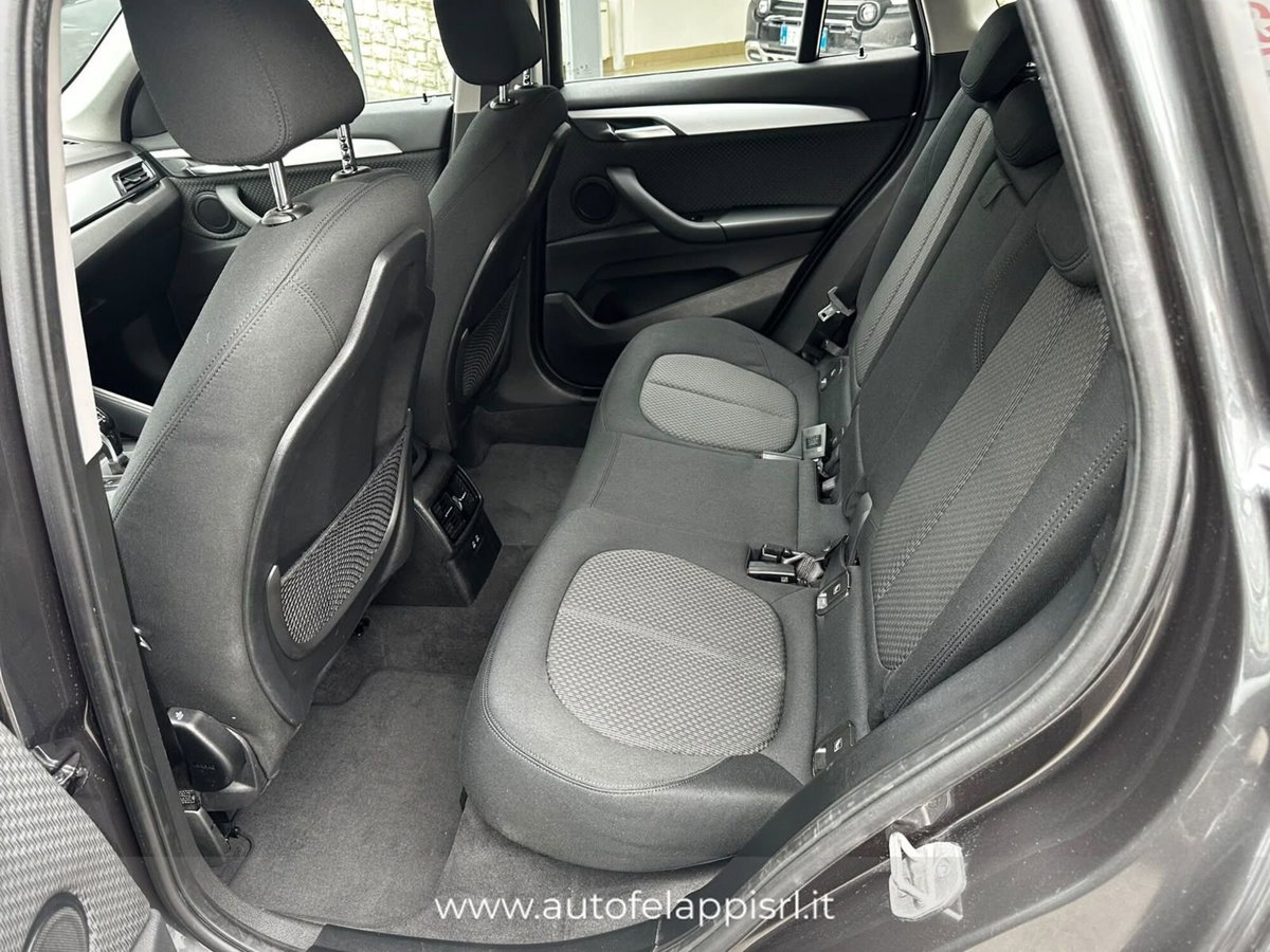 BMW X1 sDrive16d Advantage (6)