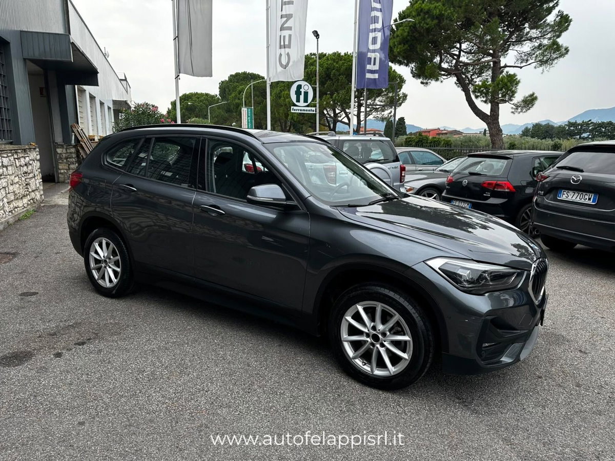 BMW X1 sDrive16d Advantage (2)