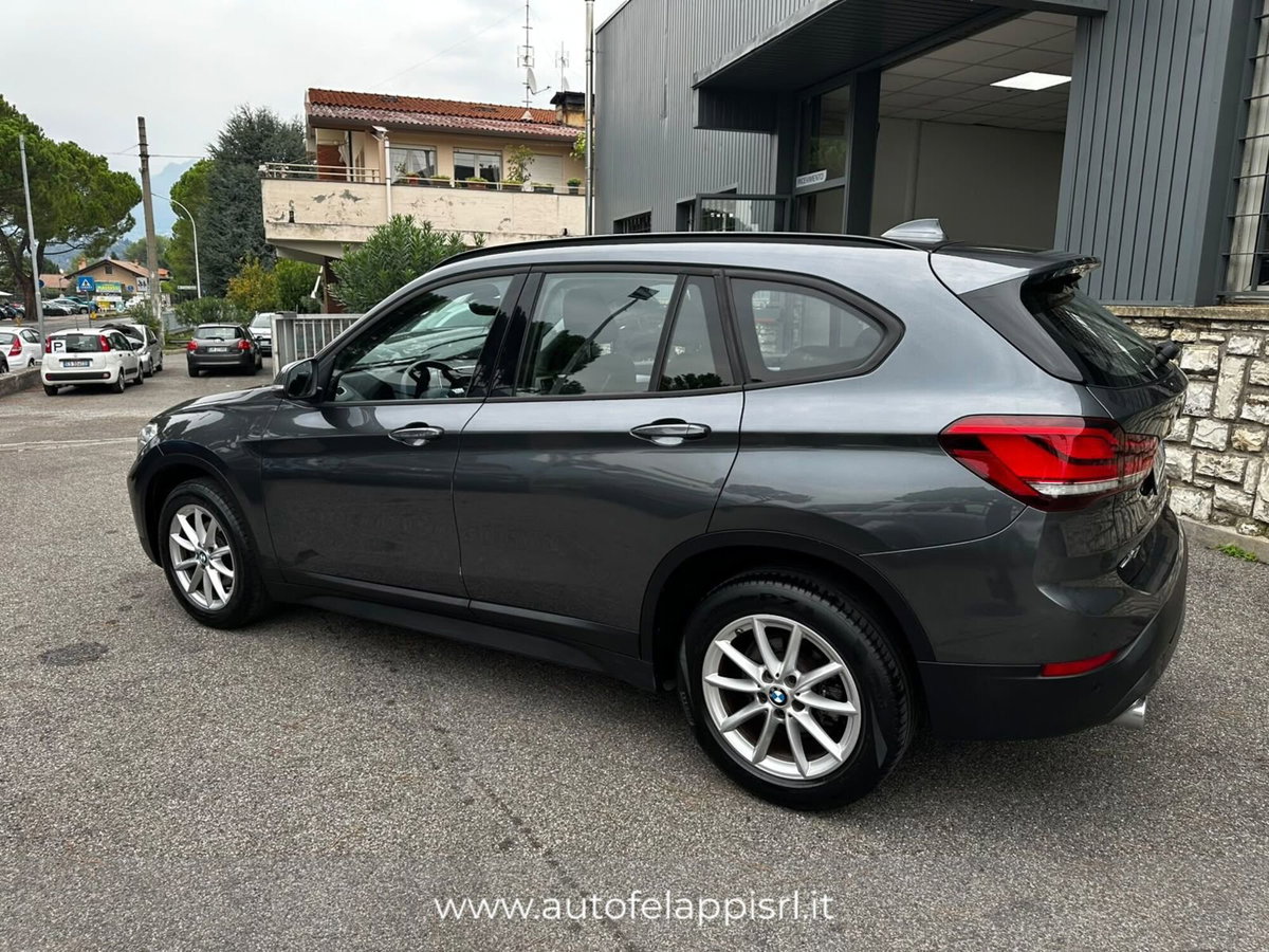 BMW X1 sDrive16d Advantage (3)
