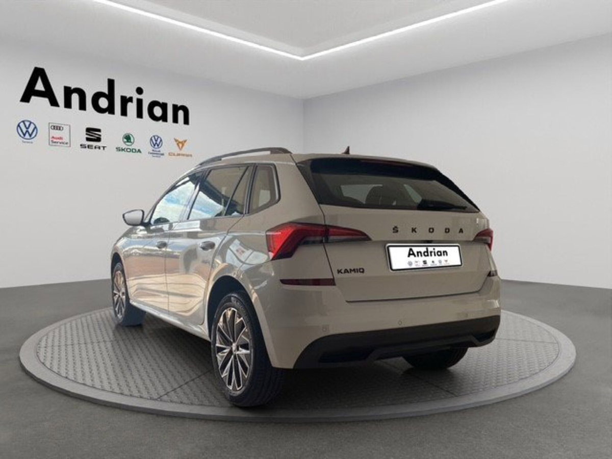 Skoda Kamiq 1.5 tsi Style 150cv (2)