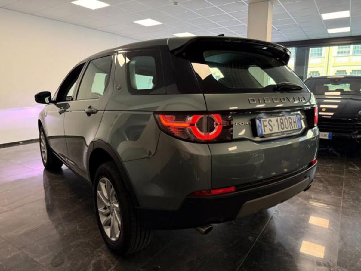 Land Rover Discovery Sport 2.0 TD4 150 CV HSE Luxury (5)
