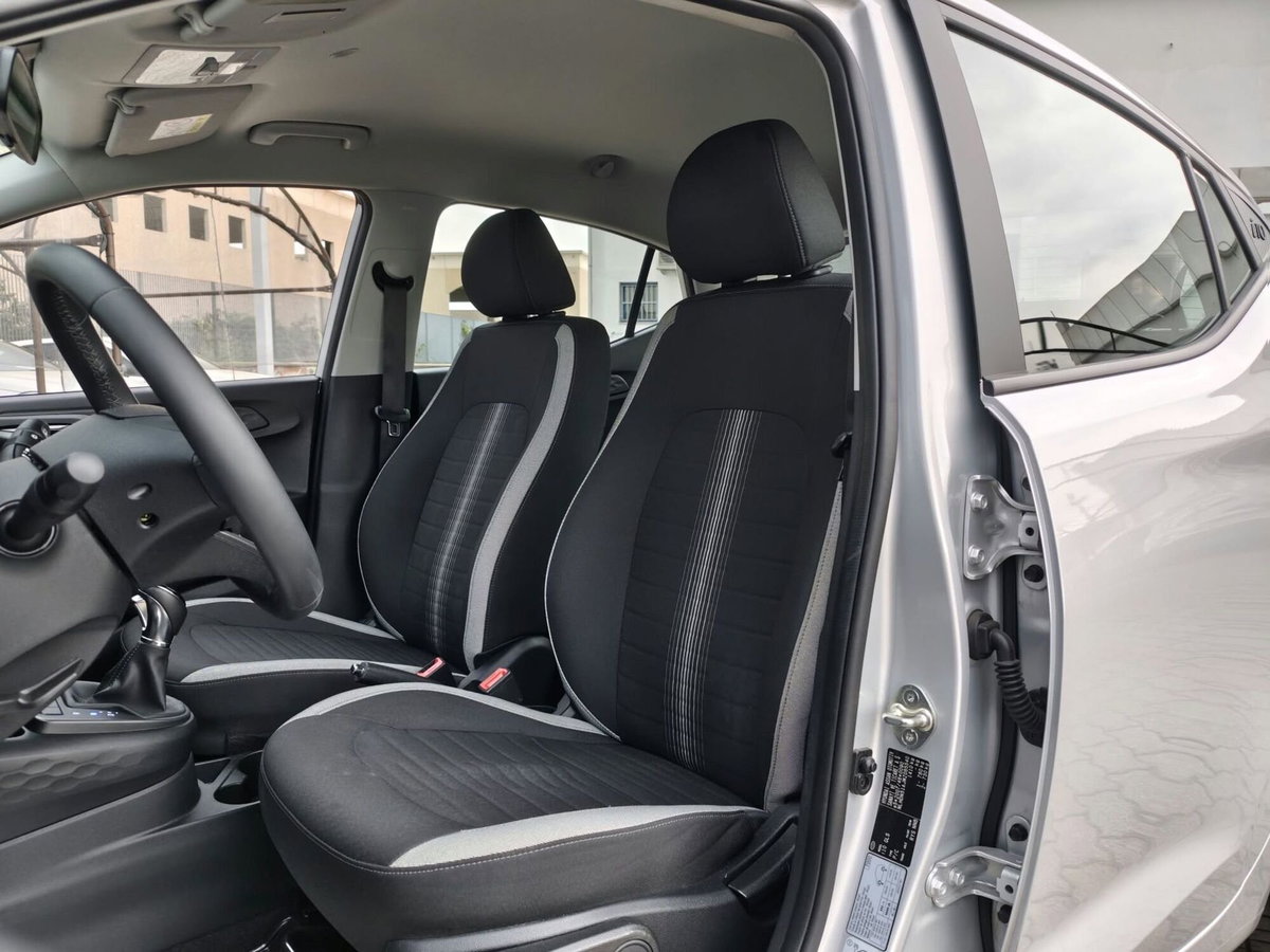 Hyundai i10 1.0 MPI AT Tech (9)