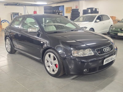 Audi A3 1.8 T/180 CV cat 3p. Ambiente usata