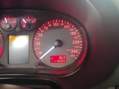Audi A3 1.8 T/180 CV cat 3p. Ambiente (18)