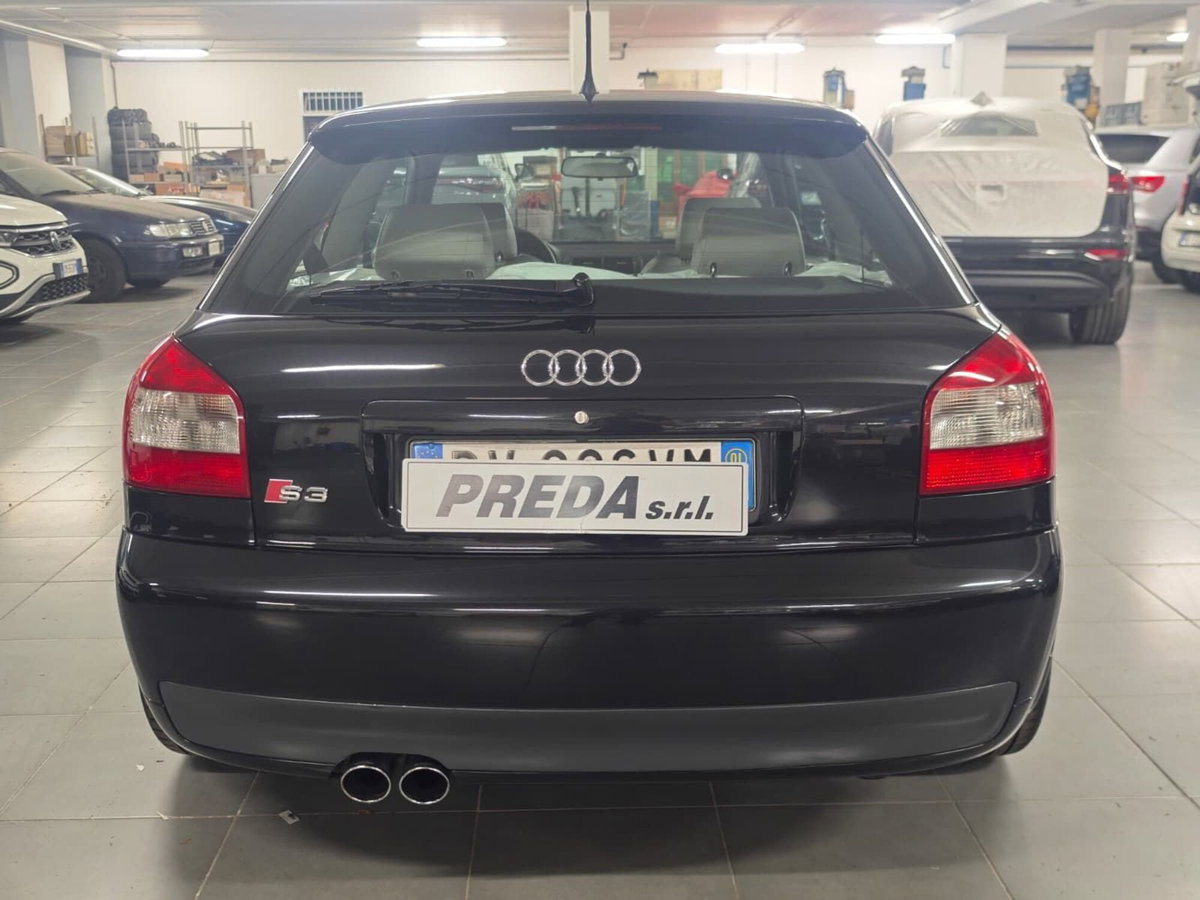 Audi A3 1.8 T/180 CV cat 3p. Ambiente (7)