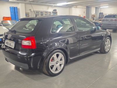 Audi A3 1.8 T/180 CV cat 3p. Ambiente (8)