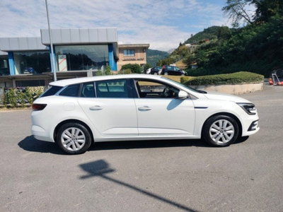 Renault Mégane Sporter Blue dCi 115 CV Equilibre (4)
