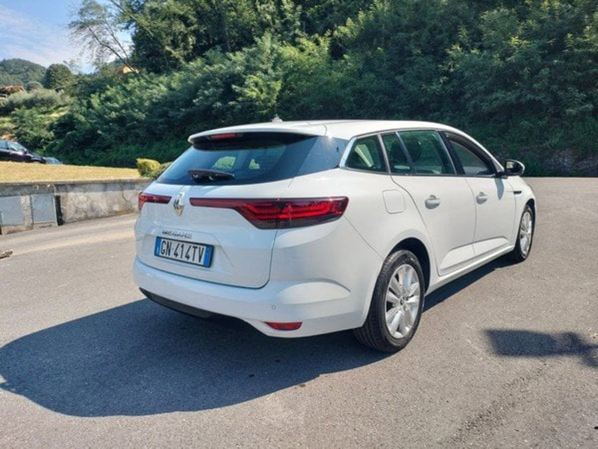 Renault Mégane Sporter Blue dCi 115 CV Equilibre (6)