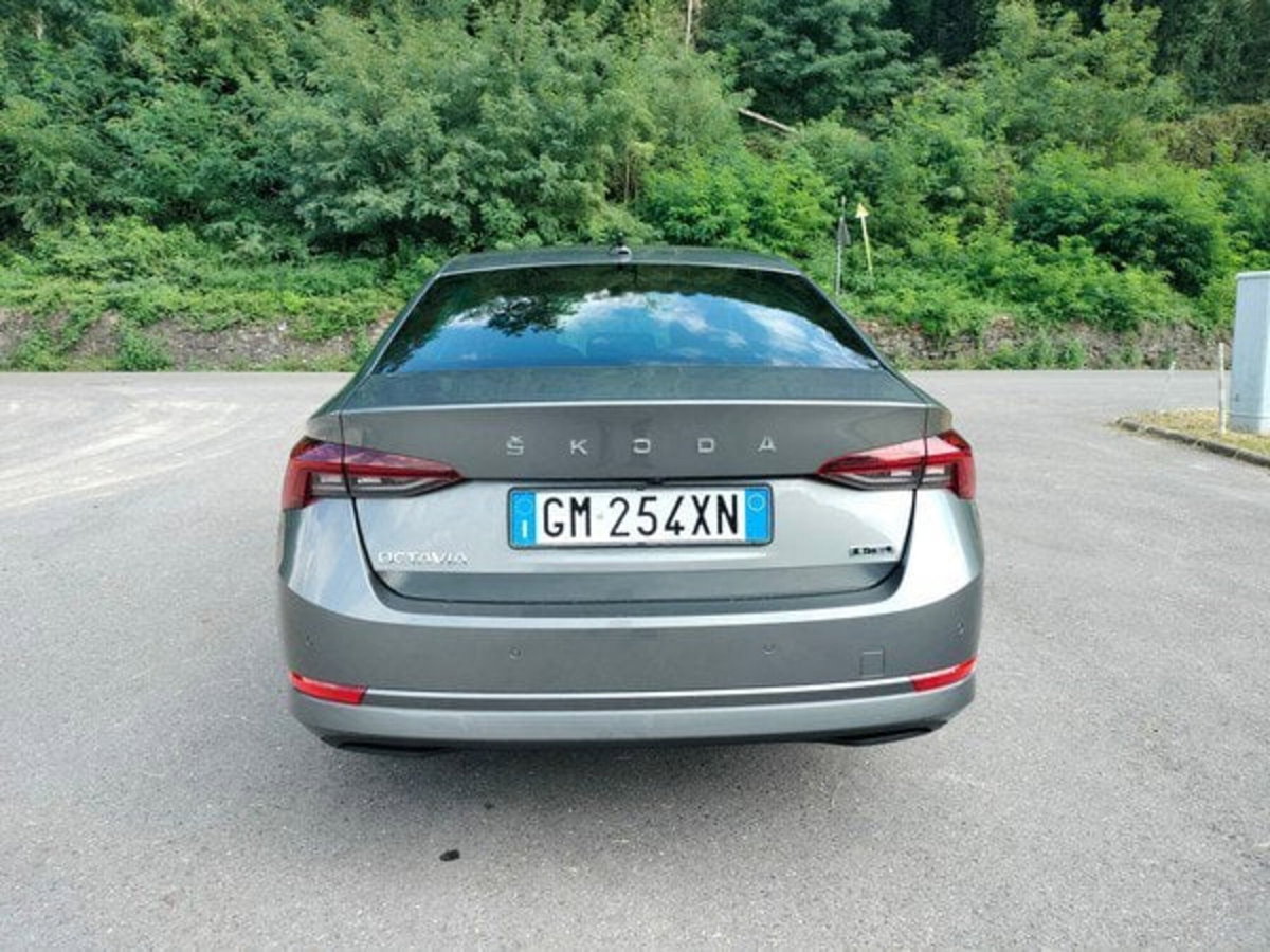 Skoda Octavia 1.5 e-TEC DSG Ambition (7)