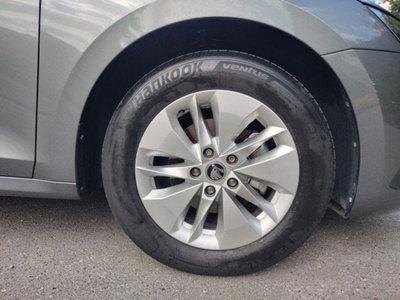 Skoda Octavia 1.5 e-TEC DSG Ambition (9)